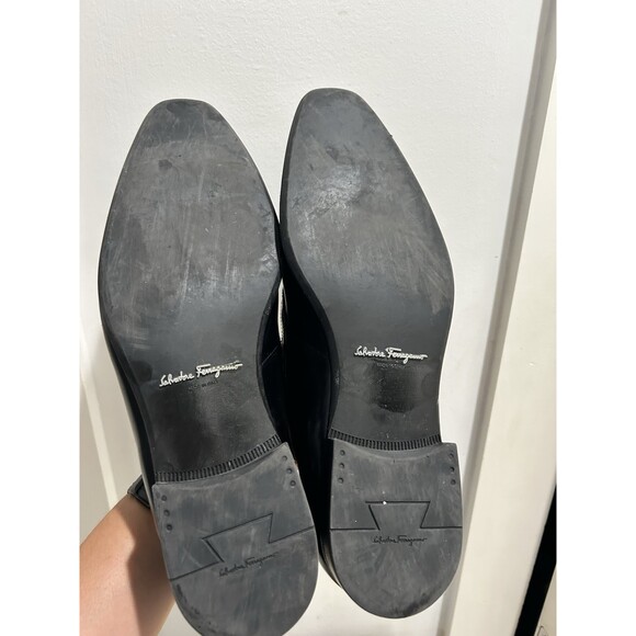 Salvatore Ferragamo Men\'s black leather loafers main image 4
